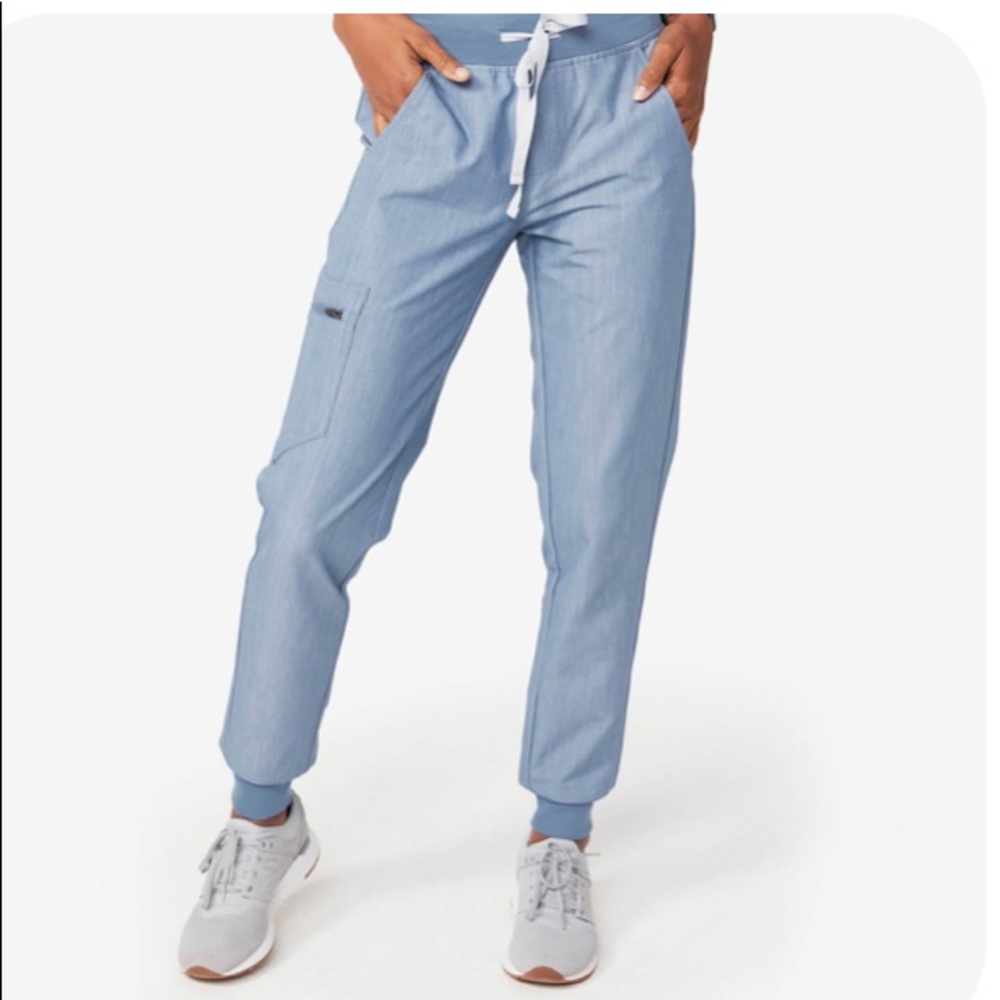 Women’s Figs scrub pants